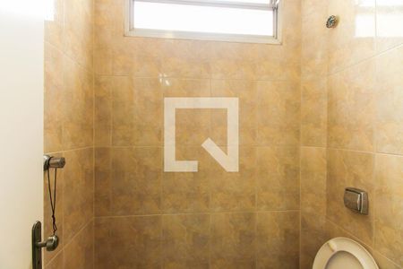 Casa à venda com 210m², 4 quartos e 4 vagasBanheiro de serviço