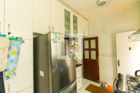 Casa à venda com 210m², 4 quartos e 4 vagasCozinha