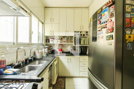 Casa à venda com 210m², 4 quartos e 4 vagasCozinha