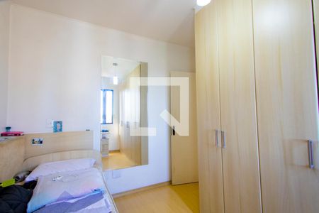 Apartamento à venda com 80m², 3 quartos e 2 vagasQuarto 2