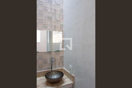 Casa à venda com 360m², 5 quartos e 4 vagas Casa à venda com 360m², 5 quartos e 4 vagasBANHEIRO SOCIAL