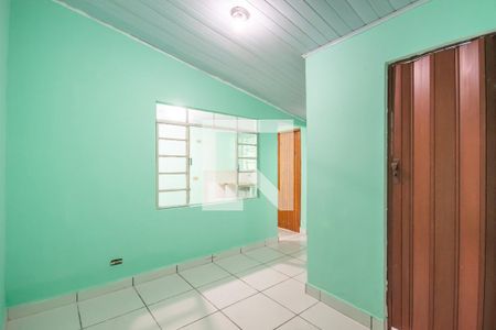 Casa para alugar com 1 quarto, 50m² em Km 18, Osasco