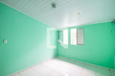 Quarto de casa para alugar com 1 quarto, 50m² em Km 18, Osasco