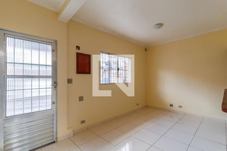 Sala de casa para alugar com 2 quartos, 74m² em Jardim São Jorge, São Paulo