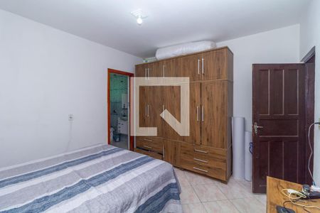 Casa à venda com 138m², 2 quartos e 2 vagasQuarto 2 - Suíte