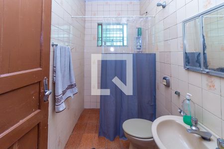 Casa à venda com 138m², 2 quartos e 2 vagasBanheiro 2