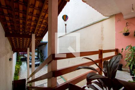 Varanda da sala de casa à venda com 4 quartos, 300m² em Vila Pires, Santo André