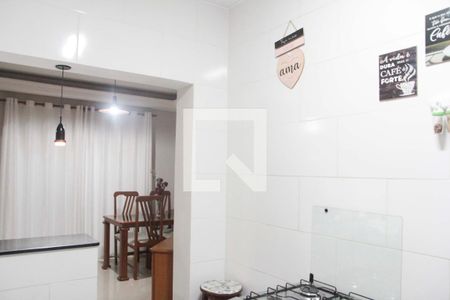 Casa à venda com 157m², 3 quartos e 2 vagascozinha