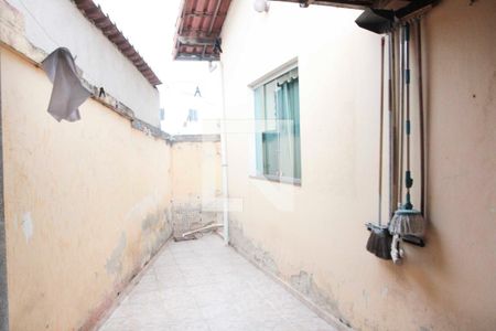 Casa à venda com 157m², 3 quartos e 2 vagasÁrea de Serviço