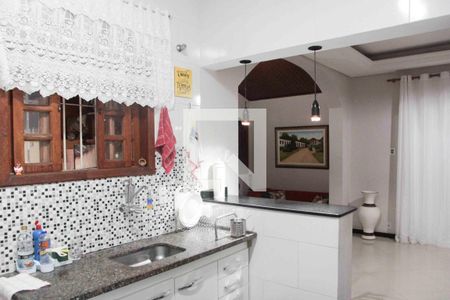 Casa à venda com 157m², 3 quartos e 2 vagascozinha