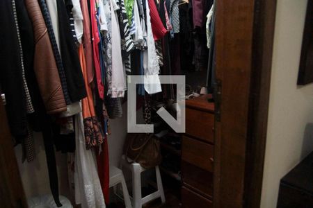 Casa à venda com 157m², 3 quartos e 2 vagascloset