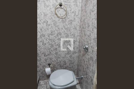 Casa à venda com 157m², 3 quartos e 2 vagasbanheiro da suite