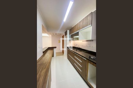 Apartamento para alugar com 94m², 2 quartos e 2 vagasCozinha e Área de Serviço