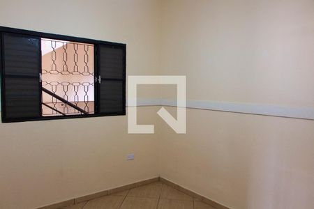 Casa para alugar com 200m², 3 quartos e 4 vagas Casa para alugar com 200m², 3 quartos e 4 vagasQuarto 2