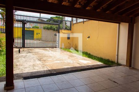 Casa para alugar com 200m², 3 quartos e 4 vagas Casa para alugar com 200m², 3 quartos e 4 vagasÁrea Externa