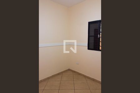 Casa para alugar com 200m², 3 quartos e 4 vagas Casa para alugar com 200m², 3 quartos e 4 vagasQuarto 2