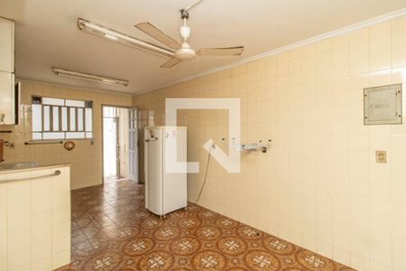 Casa para alugar com 318m², 3 quartos e 4 vagas Casa para alugar com 318m², 3 quartos e 4 vagasCozinha