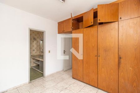 Casa para alugar com 318m², 3 quartos e 4 vagas Casa para alugar com 318m², 3 quartos e 4 vagasSuíte 2