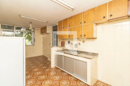 Casa para alugar com 318m², 3 quartos e 4 vagas Casa para alugar com 318m², 3 quartos e 4 vagasCozinha