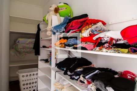 Casa para alugar com 48m², 1 quarto e 1 vaga Casa para alugar com 48m², 1 quarto e 1 vagaCloset da Suíte