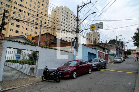 Casa para alugar com 48m², 1 quarto e 1 vaga Casa para alugar com 48m², 1 quarto e 1 vagaFachada