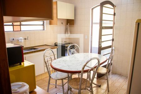 Casa à venda com 113m², 2 quartos e 3 vagasCozinha