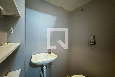 Apartamento à venda com 100m², 2 quartos e 2 vagas Apartamento à venda com 100m², 2 quartos e 2 vagasBanheiro de Serviço