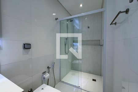 Apartamento à venda com 100m², 2 quartos e 2 vagas Apartamento à venda com 100m², 2 quartos e 2 vagasBanheiro