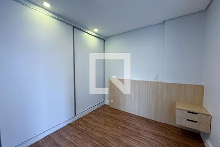 Suíte de apartamento para alugar com 2 quartos, 100m² em Vila Olímpia, São Paulo
