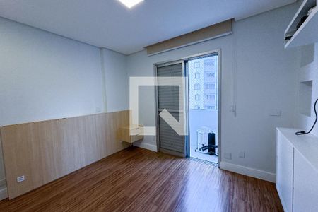 Suíte de apartamento para alugar com 2 quartos, 100m² em Vila Olímpia, São Paulo
