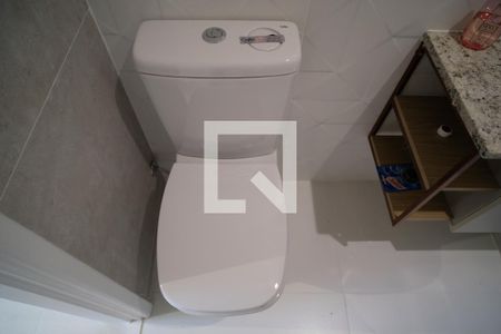 Apartamento para alugar com 72m², 2 quartos e sem vagaBanheiro