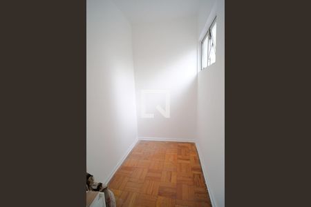 Apartamento para alugar com 72m², 2 quartos e sem vagaQuarto de Serviço