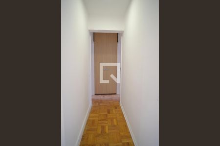 Apartamento para alugar com 72m², 2 quartos e sem vagaCorredor 
