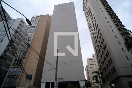 Apartamento para alugar com 72m², 2 quartos e sem vagaFachada