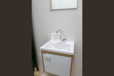 Banheiro da Suíte de kitnet/studio para alugar com 1 quarto, 20m² em Lapa, São Paulo