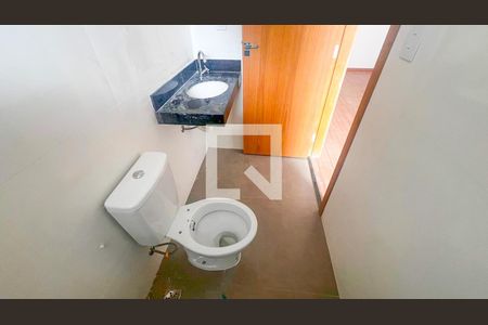 Banheiro de casa à venda com 3 quartos, 120m² em Alto Caiçaras, Belo Horizonte