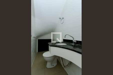 Lavabo  de casa para alugar com 3 quartos, 130m² em Portal dos Gramados, Guarulhos