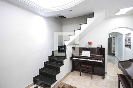 Sala de casa à venda com 3 quartos, 300m² em Jardim Cotiana, São Paulo