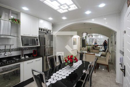 Casa à venda com 300m², 3 quartos e 2 vagasCozinha