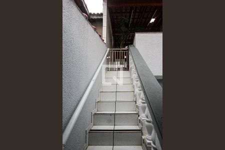 Casa à venda com 300m², 3 quartos e 2 vagasEscada