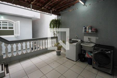 Casa à venda com 300m², 3 quartos e 2 vagasÁrea de Serviço