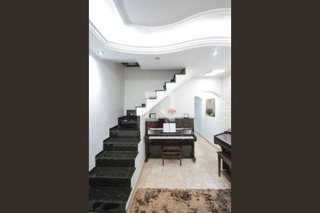 Sala de casa à venda com 3 quartos, 300m² em Jardim Cotiana, São Paulo