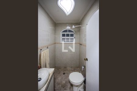 Casa à venda com 300m², 3 quartos e 2 vagasLavabo