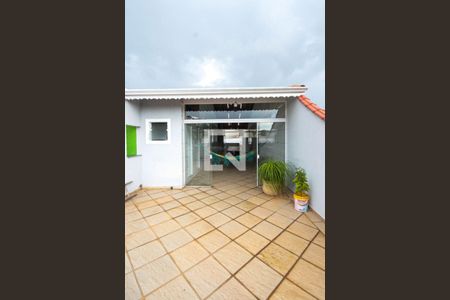 Casa à venda com 300m², 3 quartos e 2 vagasVaranda