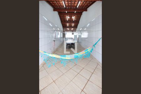 Casa à venda com 300m², 3 quartos e 2 vagasSalão de festas