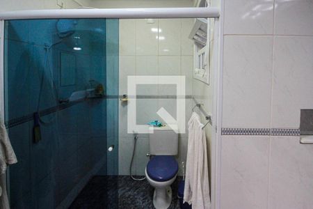 Casa à venda com 300m², 3 quartos e 2 vagasBanheiro da Suíte