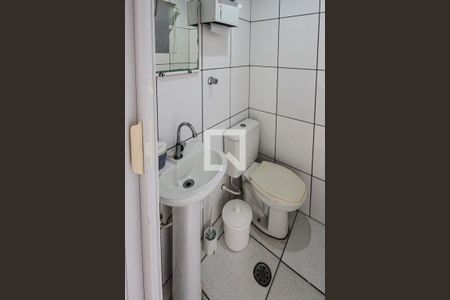 Casa à venda com 300m², 3 quartos e 2 vagasBanheiro do salão de festa