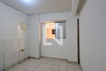 Quarto de casa para alugar com 1 quarto, 60m² em Vila Palmares, Santo André