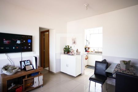 Sala de apartamento à venda com 2 quartos, 66m² em Paquetá, Belo Horizonte