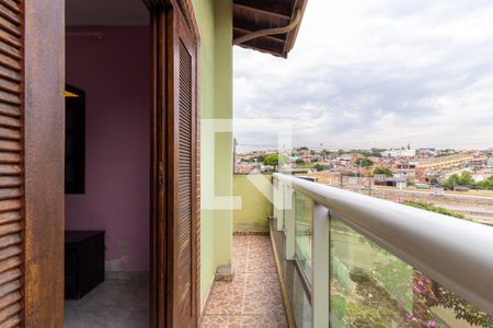 Casa à venda com 200m², 3 quartos e 7 vagas Casa à venda com 200m², 3 quartos e 7 vagasVaranda do Quarto 1 - Suíte